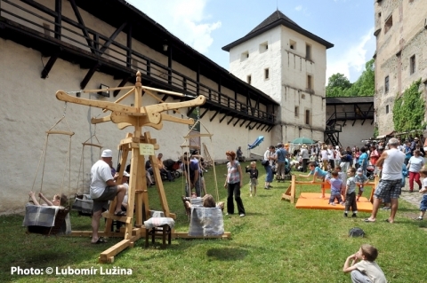 Traditional-crafts-festival-in-Banska-Stiavnica-©-Lubomir-Luzina
