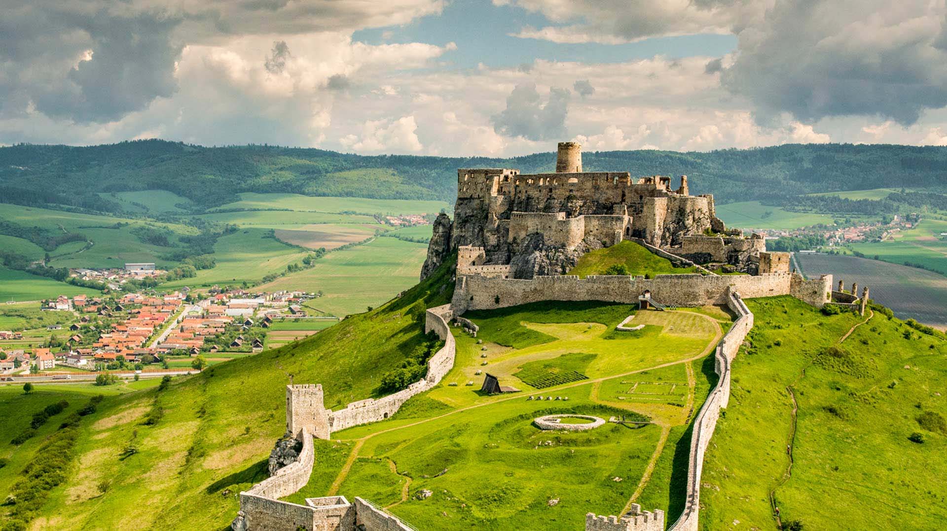 Trip In Slovakia Guided Tours and Excursions in Slovakia Spis castle UNESCO Monumental fortress