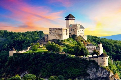 Trenčín castle & Čičmany<BR><BR><H4>From 129 €<BR>Meet the lords and the folk</h4>