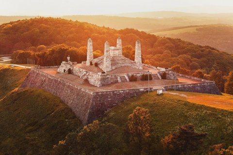 Great tour of Small Carpathians<BR><H4>From 129 €<BR>Discover Bratislava region<BR>in full-day trip</h4>