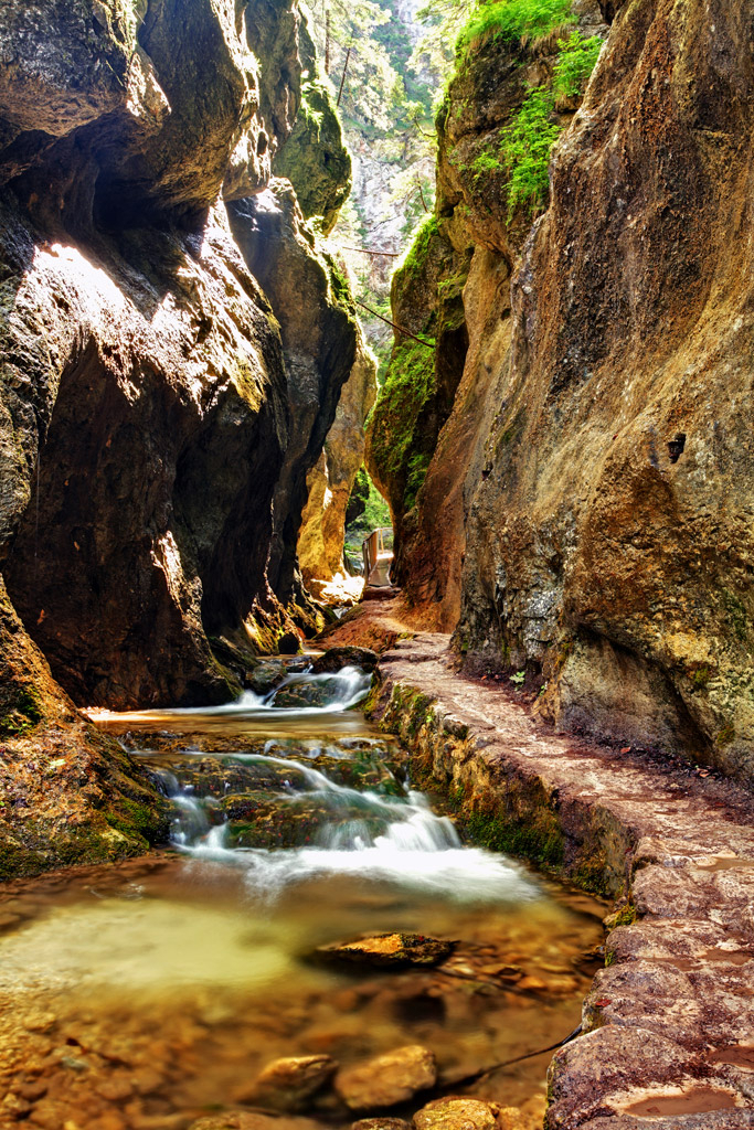Hike through the natural system of gorges and canyons