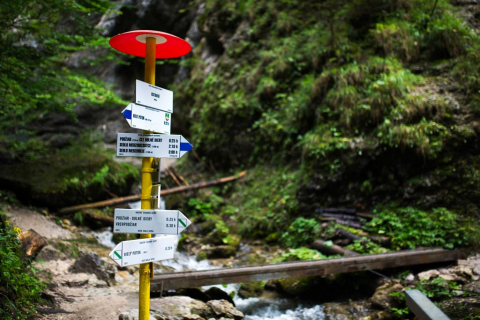 National park "Malá Fatra" - Jánošíkove diery tourist signpost