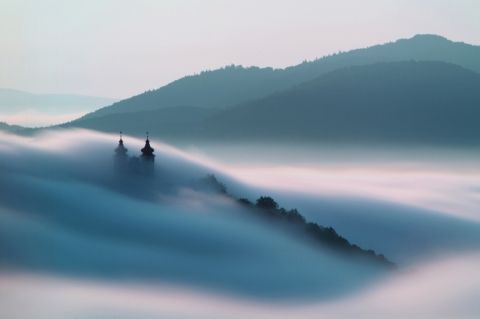 Trip-in-Slovakia-BANSKA-STIAVNICA-UNESCO-Calvary-hill-clouds