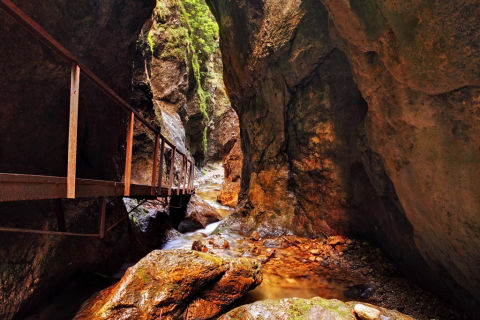 National park "Malá Fatra" - Jánošíkove diery canyon hiking